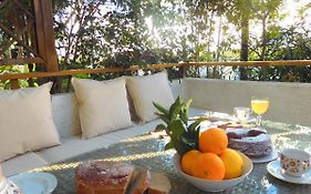 Kavouri Beach House Just 6 Minutes Walk To Kavouri Beach